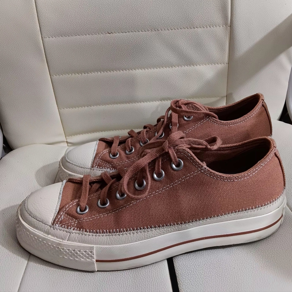 Converse Women's Low Top Canvas Sneakers in Dusty Pink - Picture 3 of 9